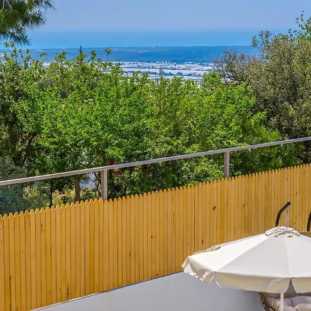 Villa Avantgarde-2