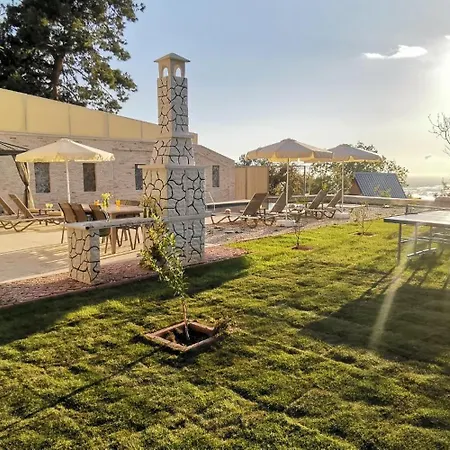 Villa Avantgarde-2 *